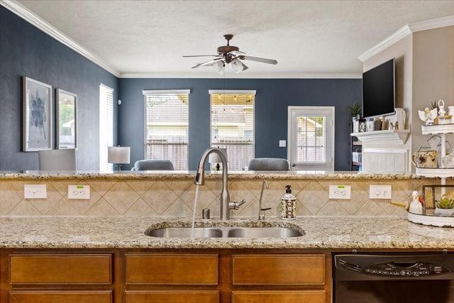 4472 Gerona Street, League City, TX 77573