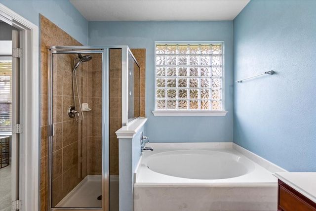 4472 Gerona Street, League City, TX 77573