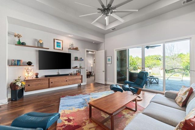 413 Montalcino LN, Georgetown, TX 78628