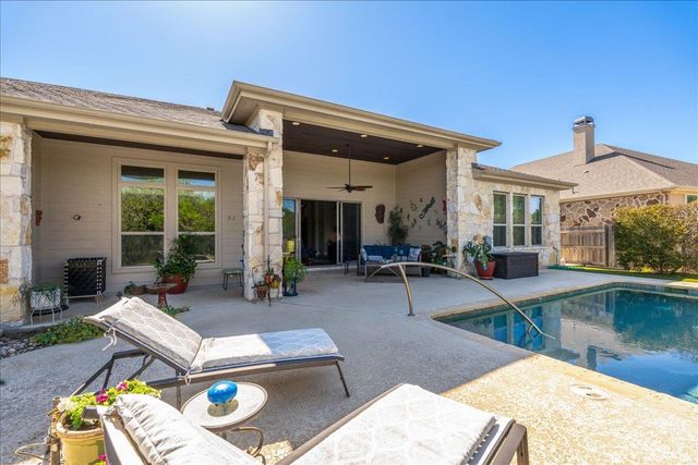 413 Montalcino LN, Georgetown, TX 78628