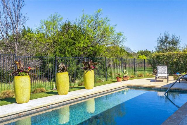 413 Montalcino LN, Georgetown, TX 78628