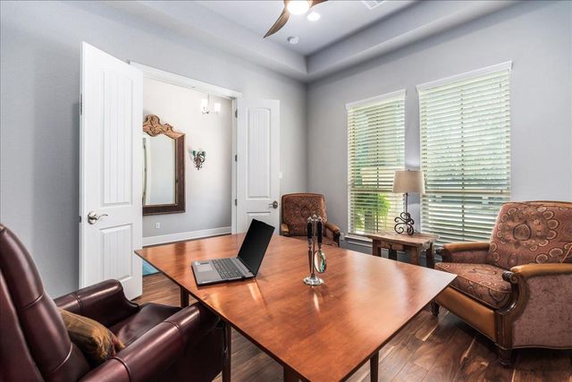 413 Montalcino LN, Georgetown, TX 78628