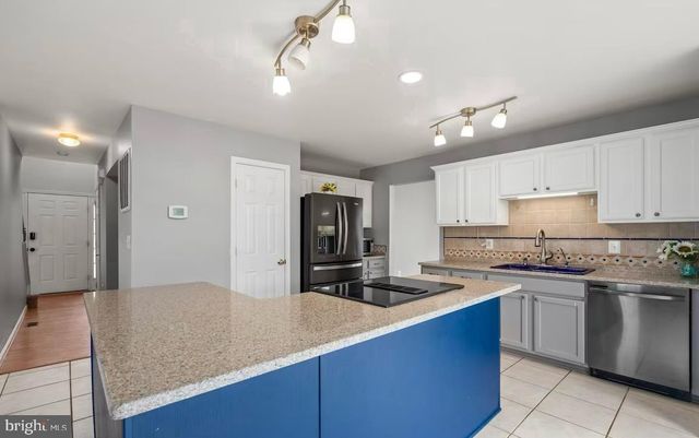 4 SAINT IVES CT, Stafford, VA 22556