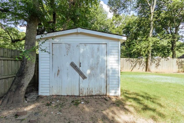 1018 River, Benton, AR 72015