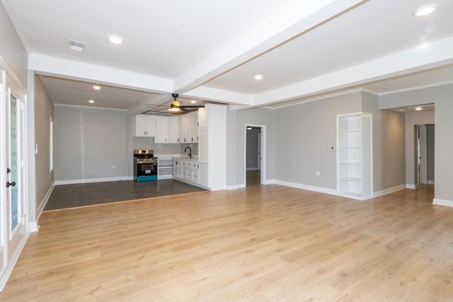 1018 River, Benton, AR 72015