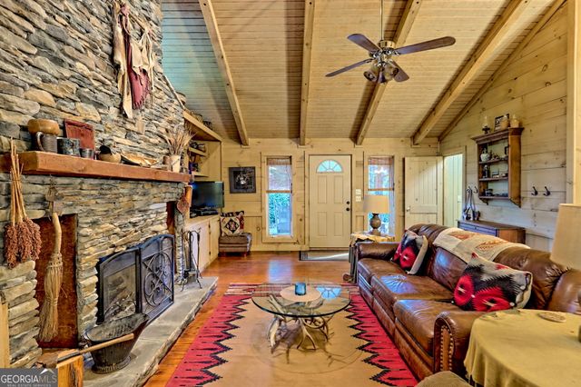 183 Vista Dell Lane, Tallulah Falls, GA 30573