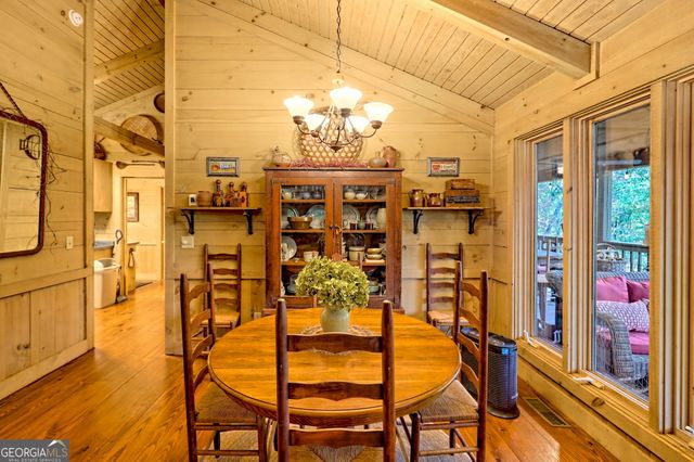 183 Vista Dell Lane, Tallulah Falls, GA 30573