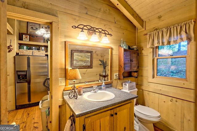 183 Vista Dell Lane, Tallulah Falls, GA 30573