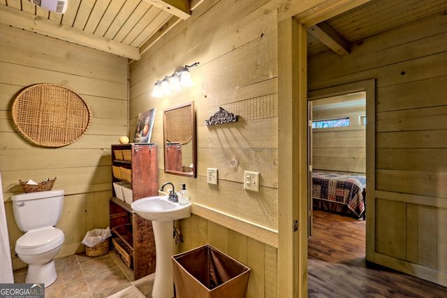 183 Vista Dell Lane, Tallulah Falls, GA 30573