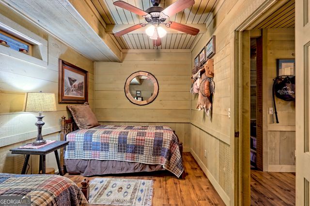 183 Vista Dell Lane, Tallulah Falls, GA 30573