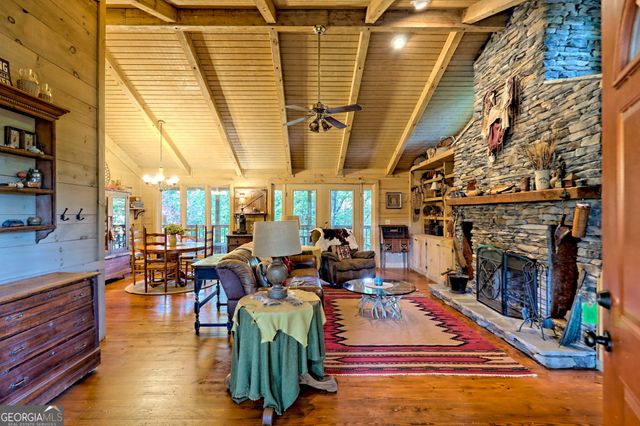 183 Vista Dell Lane, Tallulah Falls, GA 30573