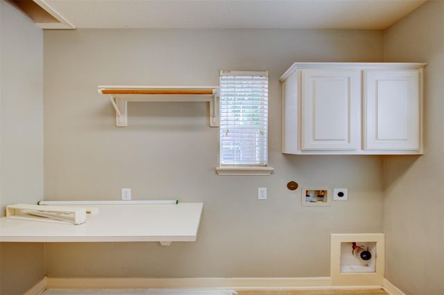 3430 Queensburg Lane, Friendswood, TX 77546