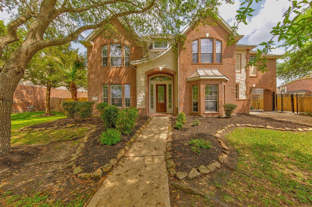 3430 Queensburg Lane, Friendswood, TX 77546