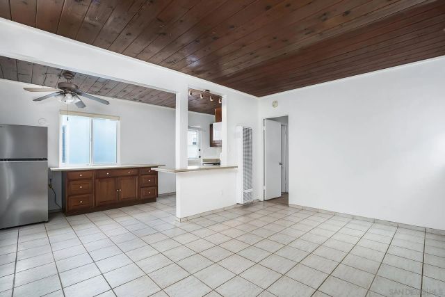5036 W Point Loma Blvd, San Diego, CA 92107