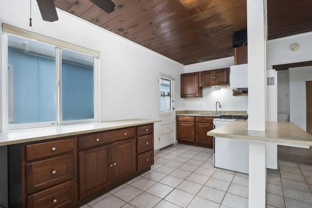 5036 W Point Loma Blvd, San Diego, CA 92107