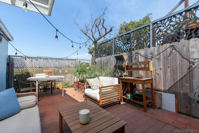 5036 W Point Loma Blvd, San Diego, CA 92107