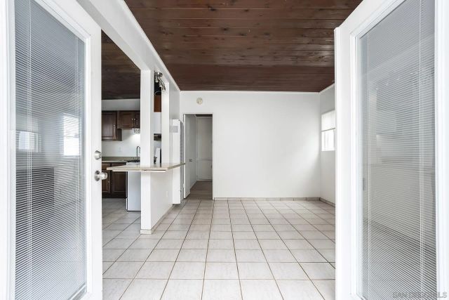 5036 W Point Loma Blvd, San Diego, CA 92107