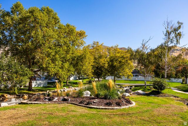 833 N LAKESIDE LN, Centerville, UT 84014