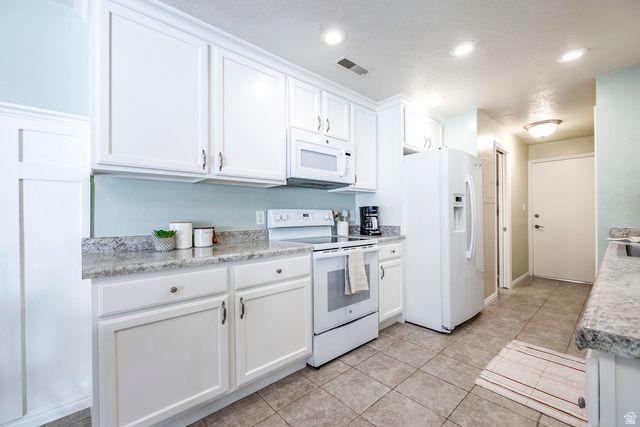 833 N LAKESIDE LN, Centerville, UT 84014