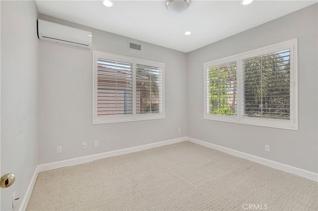 15 Whispering Pne, Irvine, CA 92620