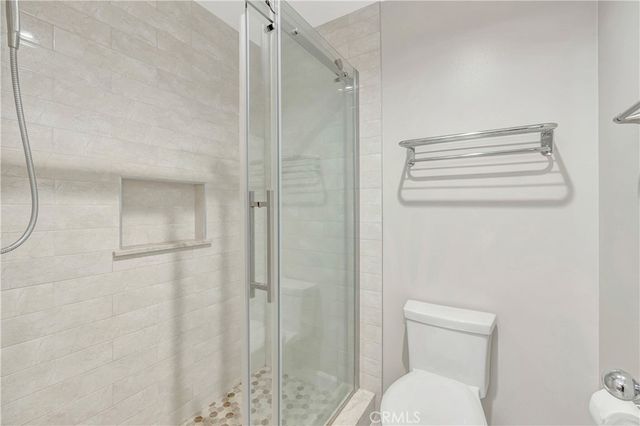 15 Whispering Pne, Irvine, CA 92620