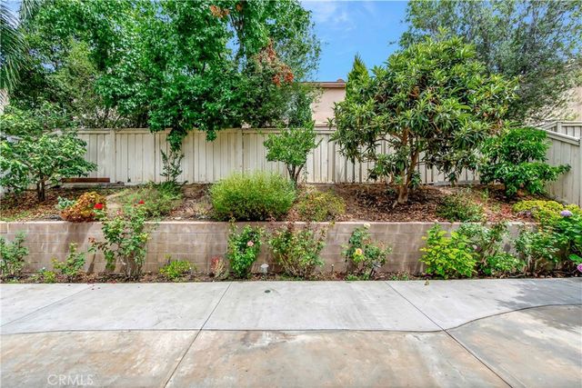 15 Whispering Pne, Irvine, CA 92620