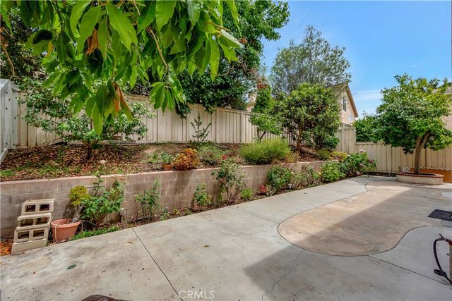 15 Whispering Pne, Irvine, CA 92620