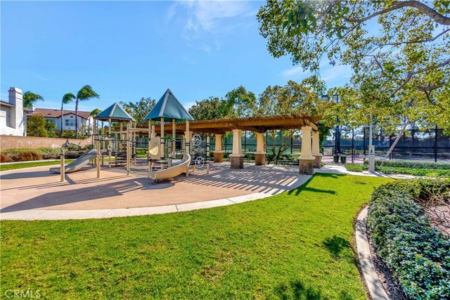 15 Whispering Pne, Irvine, CA 92620