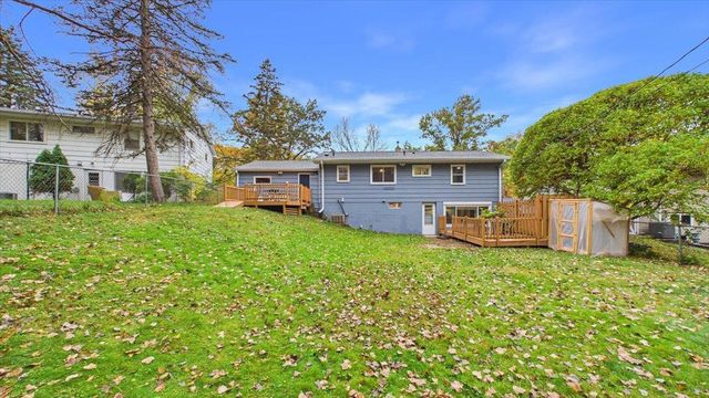 3624 Rolling View Drive, White Bear Lake, MN 55110