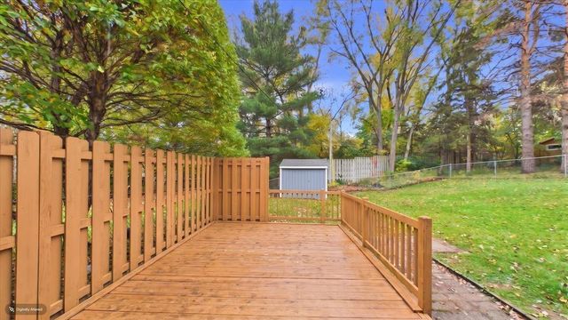 3624 Rolling View Drive, White Bear Lake, MN 55110