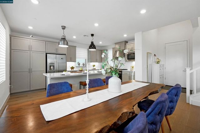 5860 Silhouette Ct, Dublin, CA 94568