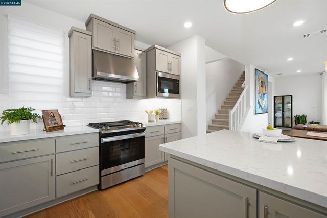 5860 Silhouette Ct, Dublin, CA 94568