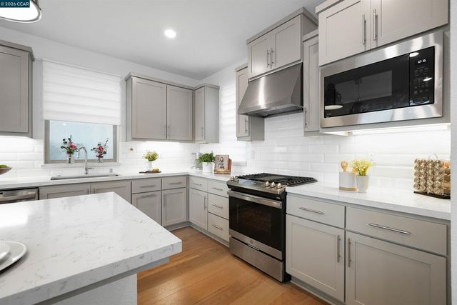 5860 Silhouette Ct, Dublin, CA 94568