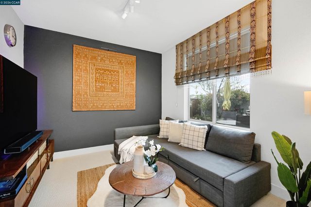 5860 Silhouette Ct, Dublin, CA 94568