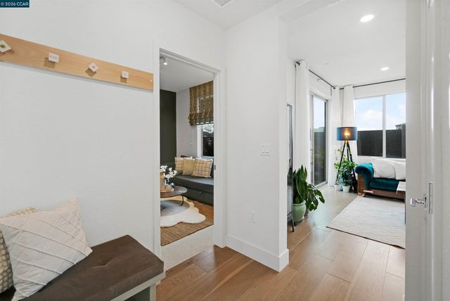 5860 Silhouette Ct, Dublin, CA 94568