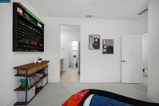 5860 Silhouette Ct, Dublin, CA 94568