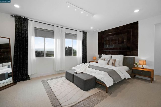 5860 Silhouette Ct, Dublin, CA 94568