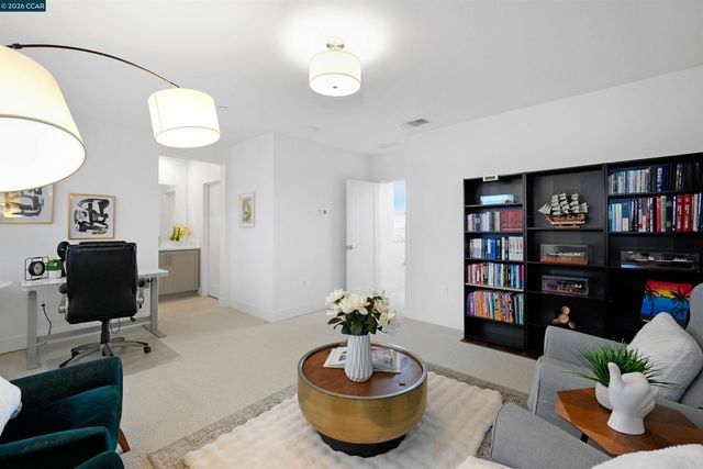 5860 Silhouette Ct, Dublin, CA 94568