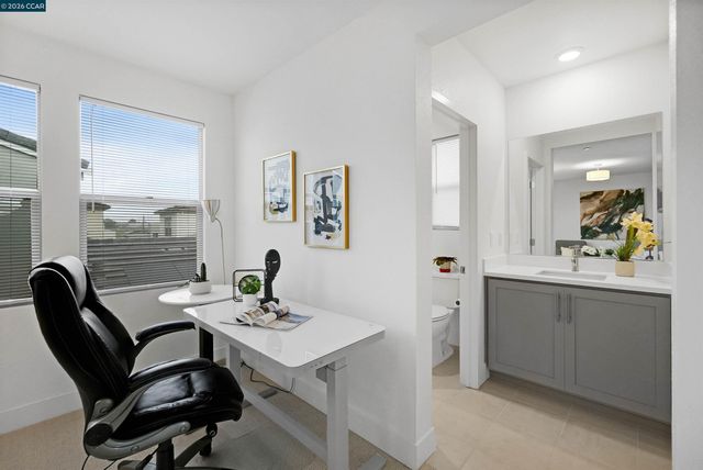 5860 Silhouette Ct, Dublin, CA 94568