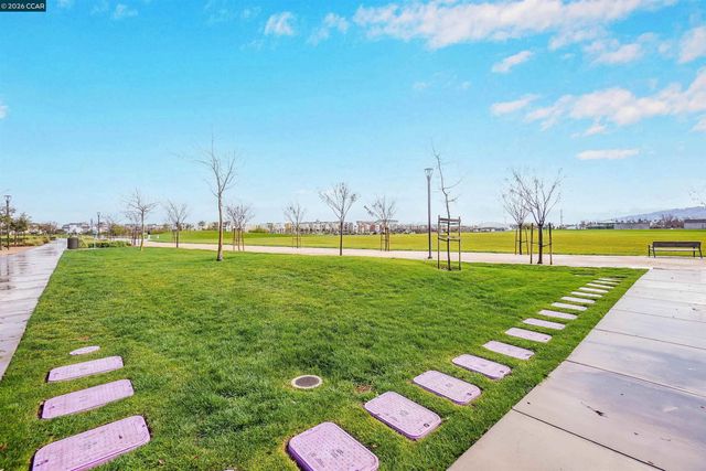 5860 Silhouette Ct, Dublin, CA 94568