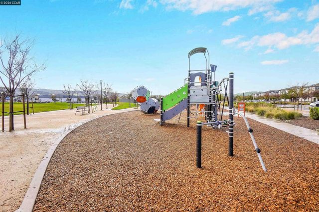 5860 Silhouette Ct, Dublin, CA 94568