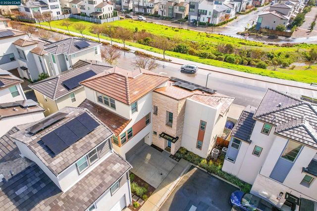 5860 Silhouette Ct, Dublin, CA 94568