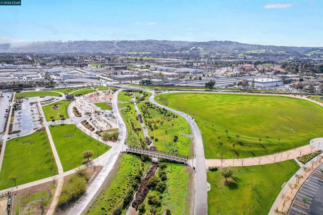 5860 Silhouette Ct, Dublin, CA 94568