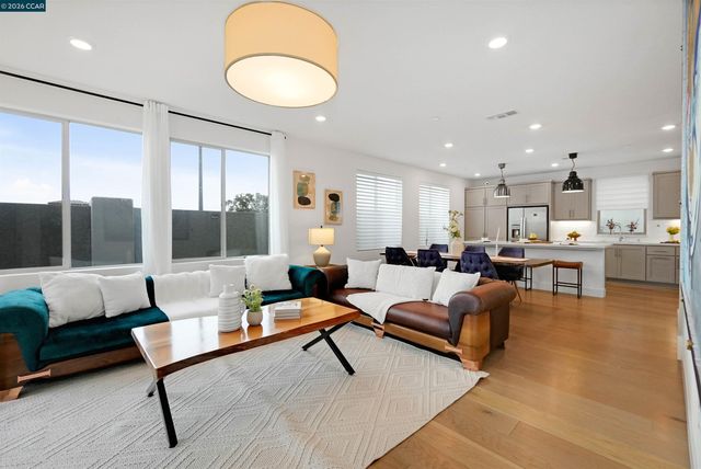 5860 Silhouette Ct, Dublin, CA 94568