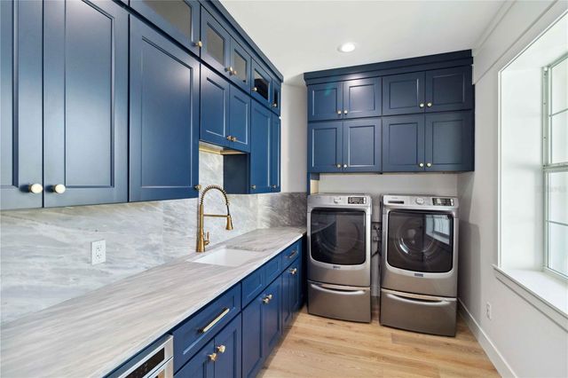 2154 AZURE ROAD, North Port, FL 34286