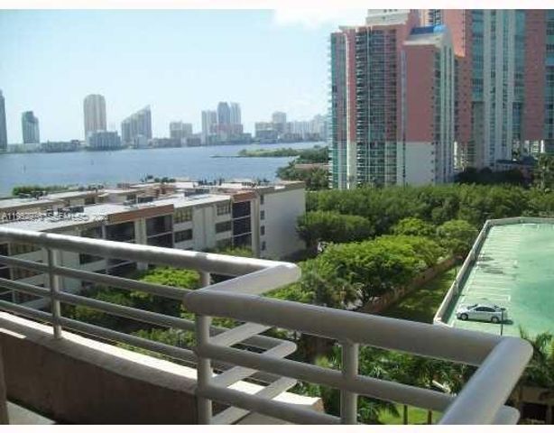 3300 NE 192nd Street 914, Aventura, FL 33180