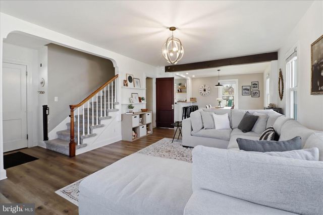 327 DOVER ST, Manheim, PA 17545