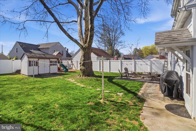 327 DOVER ST, Manheim, PA 17545