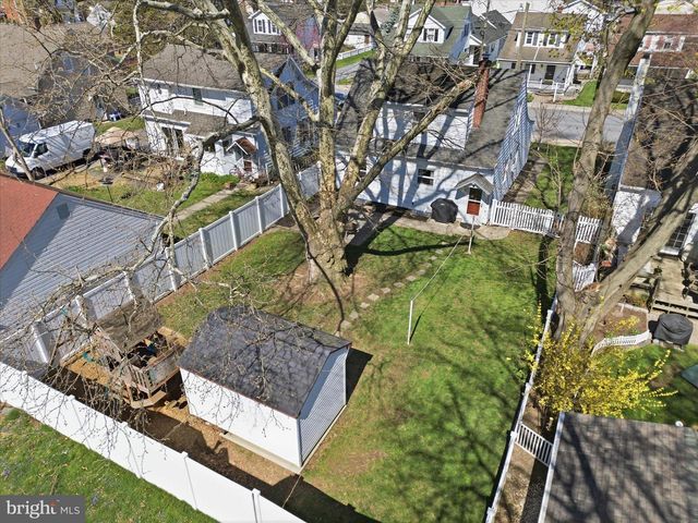327 DOVER ST, Manheim, PA 17545
