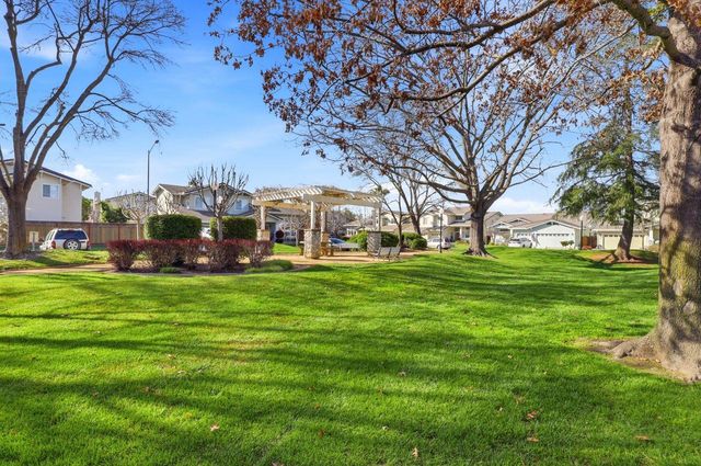 1320 Heritage Way, Gilroy, CA 95020